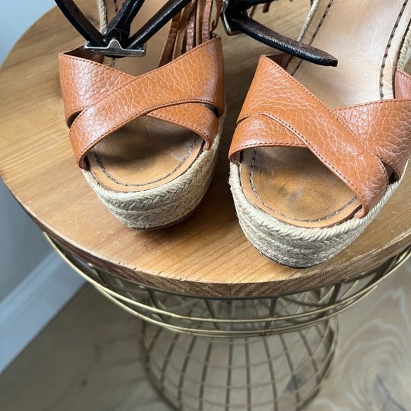 Valentino Garavani Leather Fringe Espadrille Wedge, Light Cuir Size 8 COA - Picture 11 of 13